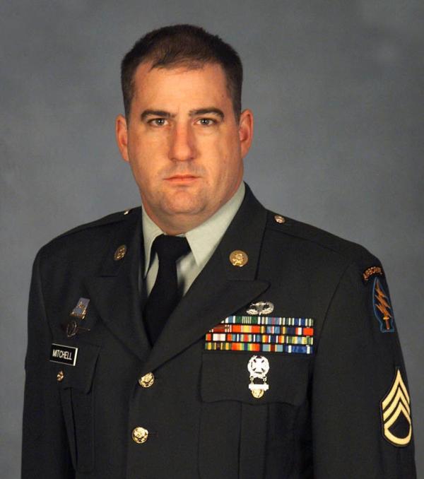 41105 med jpg special forces officer